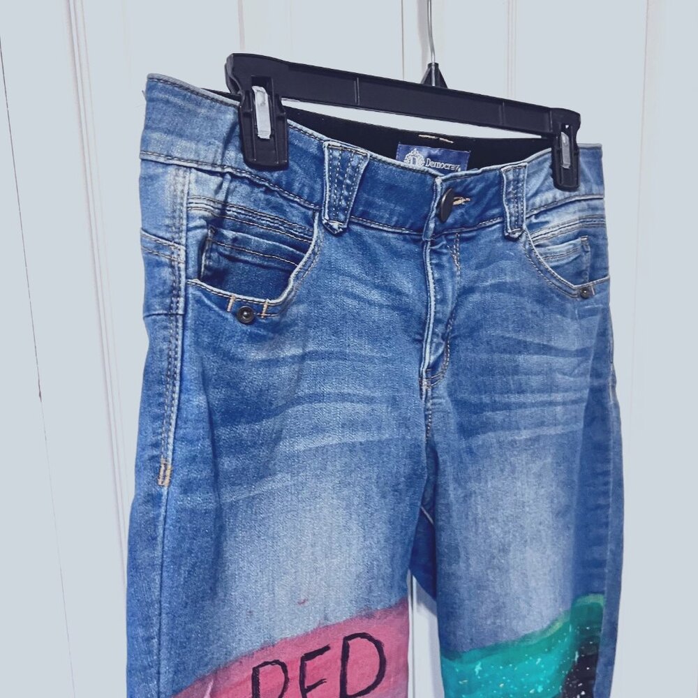 Taylor Swift Songs Democracy "Ab" solution Women's Sz 8 Stretch Cropped Jeans - Picture 6 of 15